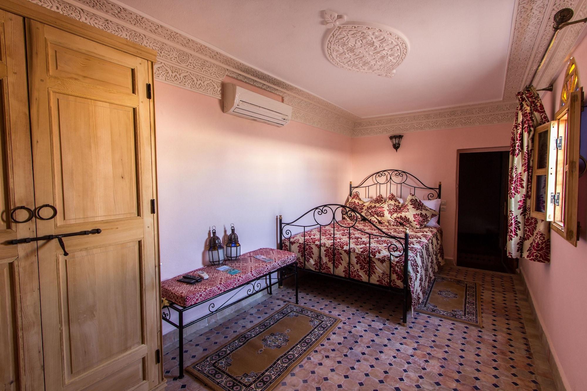 Riad Taryana Fes Exterior photo